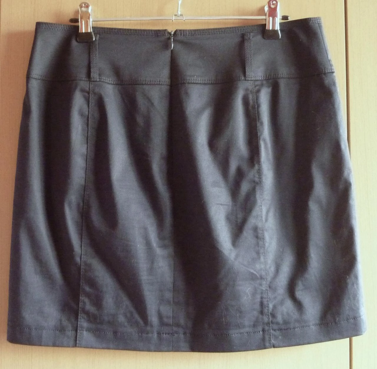 Falda recta negra y suave de Gerry Weber Talla 38 – photo 3
